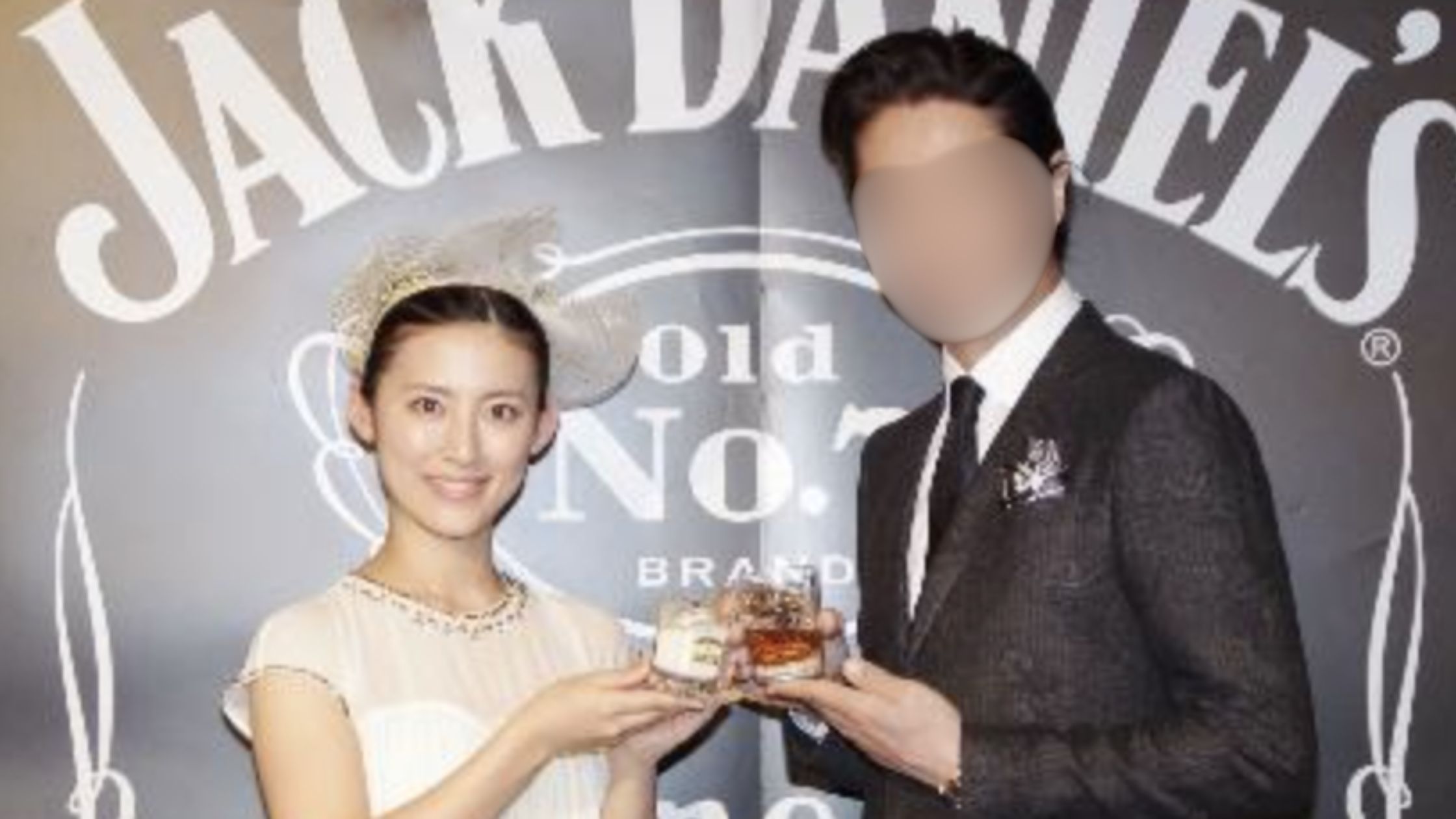 福田彩乃と夫のツーショット画像