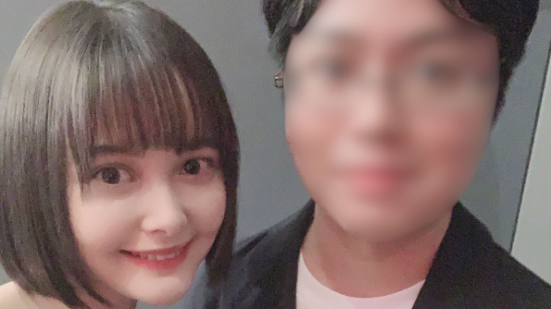 玉城ティナと夫のツーショット画像